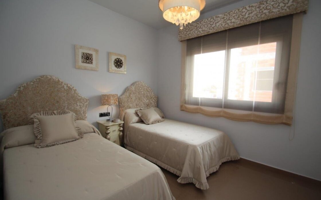 Вілли Deluxe в Dehesa de Campoamor біля моря з басейном 157 кв.м