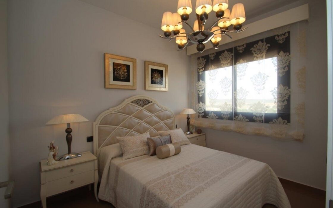 Вілли Deluxe в Dehesa de Campoamor біля моря з басейном 157 кв.м