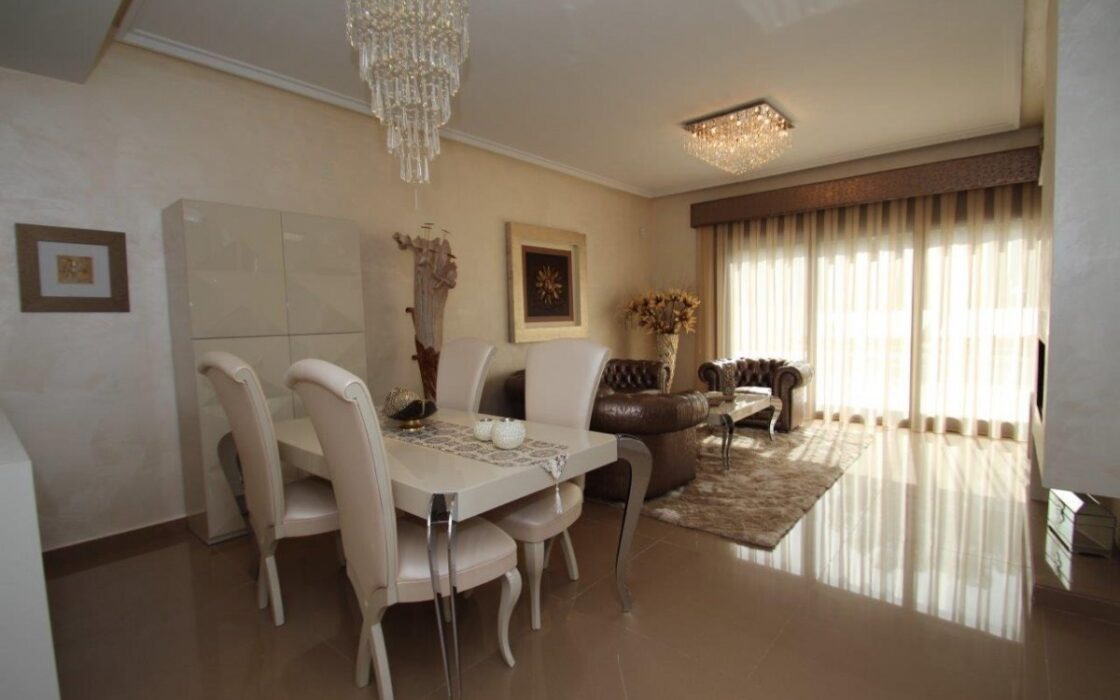 Вілли Deluxe в Dehesa de Campoamor біля моря з басейном 157 кв.м