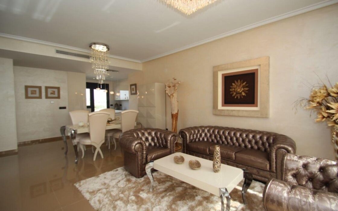 Вілли Deluxe в Dehesa de Campoamor біля моря з басейном 157 кв.м