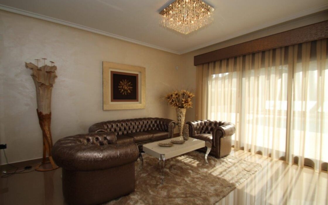 Вілли Deluxe в Dehesa de Campoamor біля моря з басейном 157 кв.м