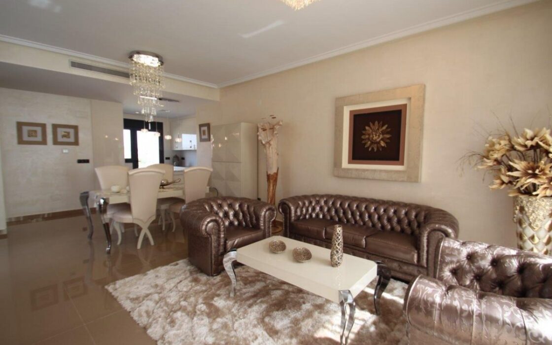 Вілли Deluxe в Dehesa de Campoamor біля моря з басейном 157 кв.м