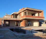 Новий будинок з терасами в Сьюдад-Кесада 350 кв.м