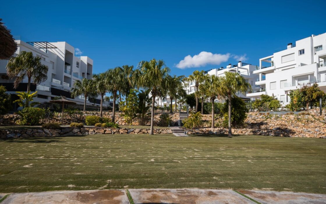 Апартаменты в Торревьехе 78 кв.м с террасой у моря