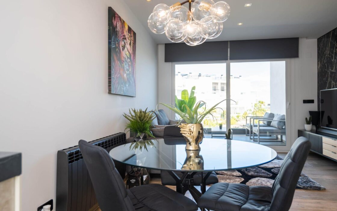 Апартаменты в Торревьехе 78 кв.м с террасой у моря