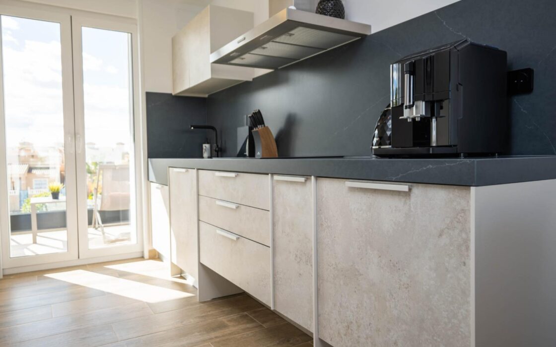 Апартаменты в Торревьехе 78 кв.м с террасой у моря