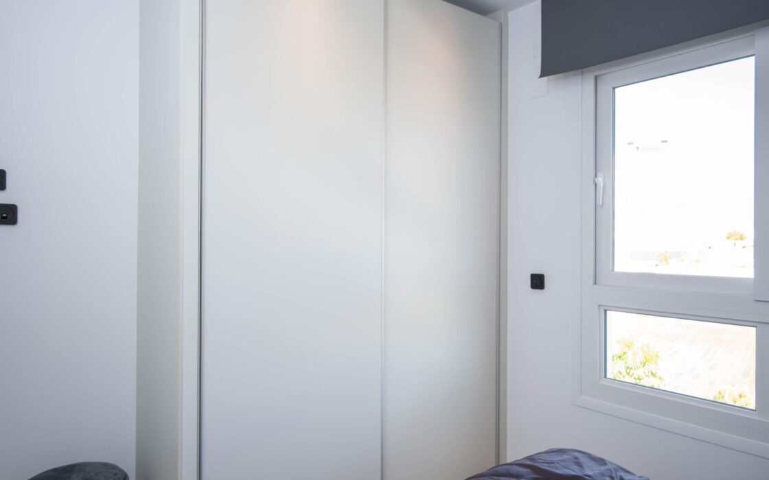 Апартаменты в Торревьехе 78 кв.м с террасой у моря