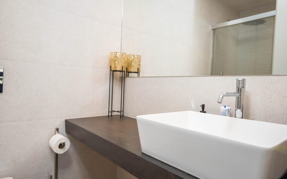 Апартаменты в Торревьехе 78 кв.м с террасой у моря