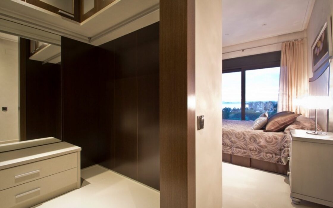 Вілли з басейном в Оріуелі від 469000 євро, вид на природу