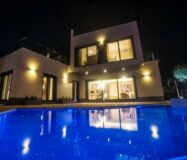 Вілли з басейном в Оріуелі від 469000 євро, вид на природу