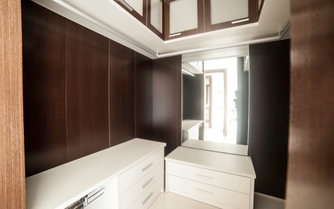 Вілли з басейном в Оріуелі від 469000 євро, вид на природу