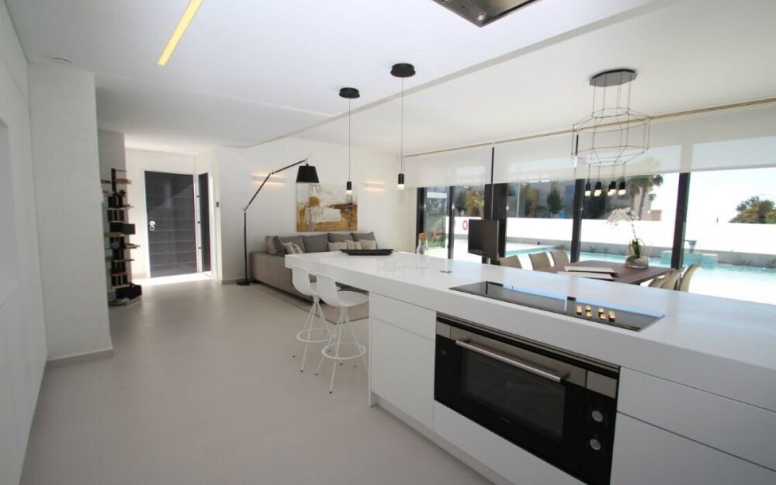 Виллы в комплексе Bellavista Ориуэла 197 кв.м с бассейном