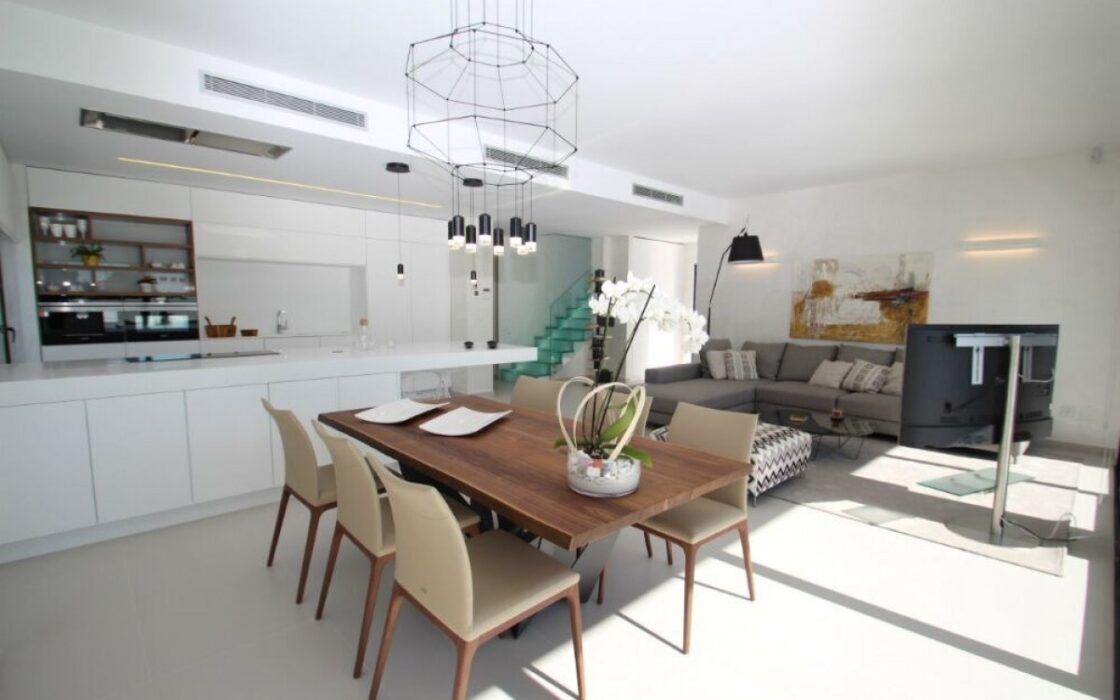 Виллы в комплексе Bellavista Ориуэла 197 кв.м с бассейном