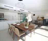 Виллы в комплексе Bellavista Ориуэла 197 кв.м с бассейном