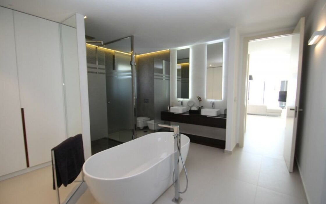 Виллы в комплексе Bellavista Ориуэла 197 кв.м с бассейном