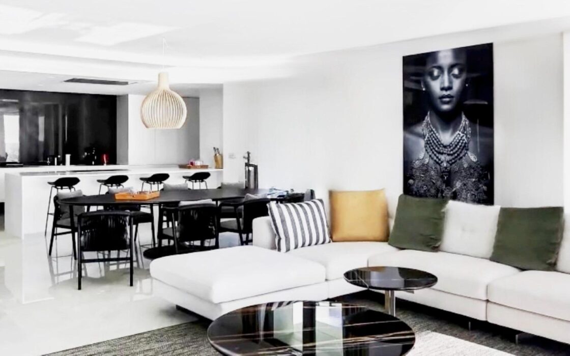 Нові апартаменти в Реллеу з видом на гори 115 кв.м