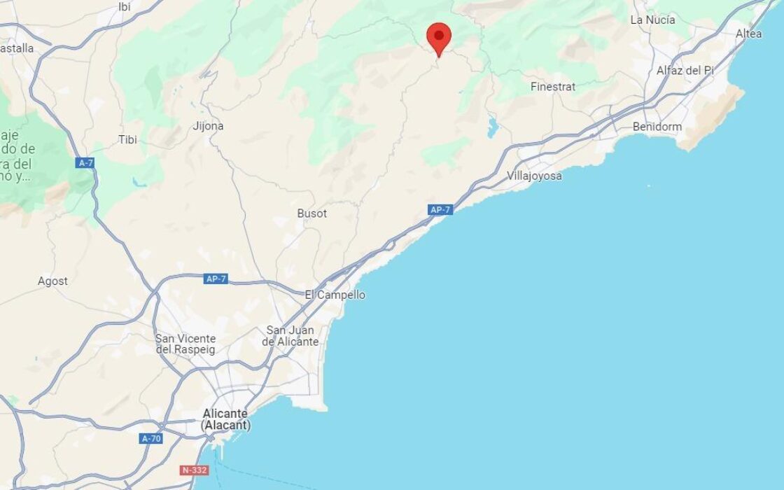 Нові апартаменти в Реллеу з видом на гори 115 кв.м