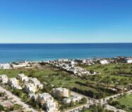 Нові будинки в Ель-Верджері біля моря з великими терасами