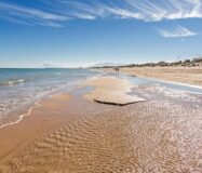 Нові будинки в Ель-Верджері біля моря з великими терасами