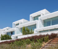 Трикімнатні апартаменти в Сотогранде з терасою 200.8 кв.м