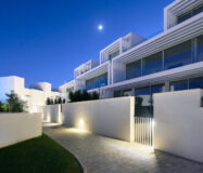 Трикімнатні апартаменти в Сотогранде з терасою 200.8 кв.м