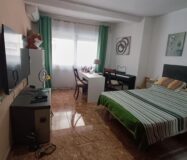 Простора Квартира 4 Спальні з Патіо в Гандії 95 кв.м.