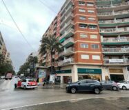 Простора Квартира 4 Спальні з Патіо в Гандії 95 кв.м.