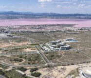 Новые квартиры у лагуны в Торревьехе с террасами