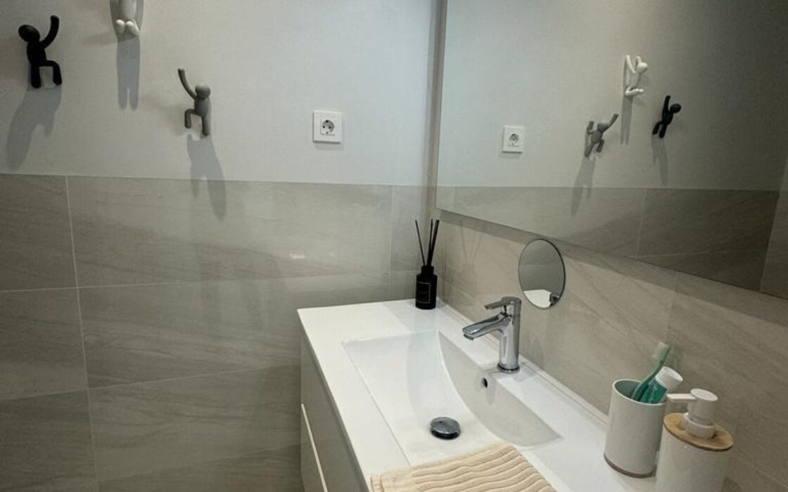 Продається квартира 101 кв.м з терасою в Оріуела Коста