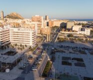 Будинки з терасами біля моря в новому комплексі Аліканте