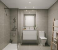 Будинки нової забудови в Аліканте з терасами біля моря