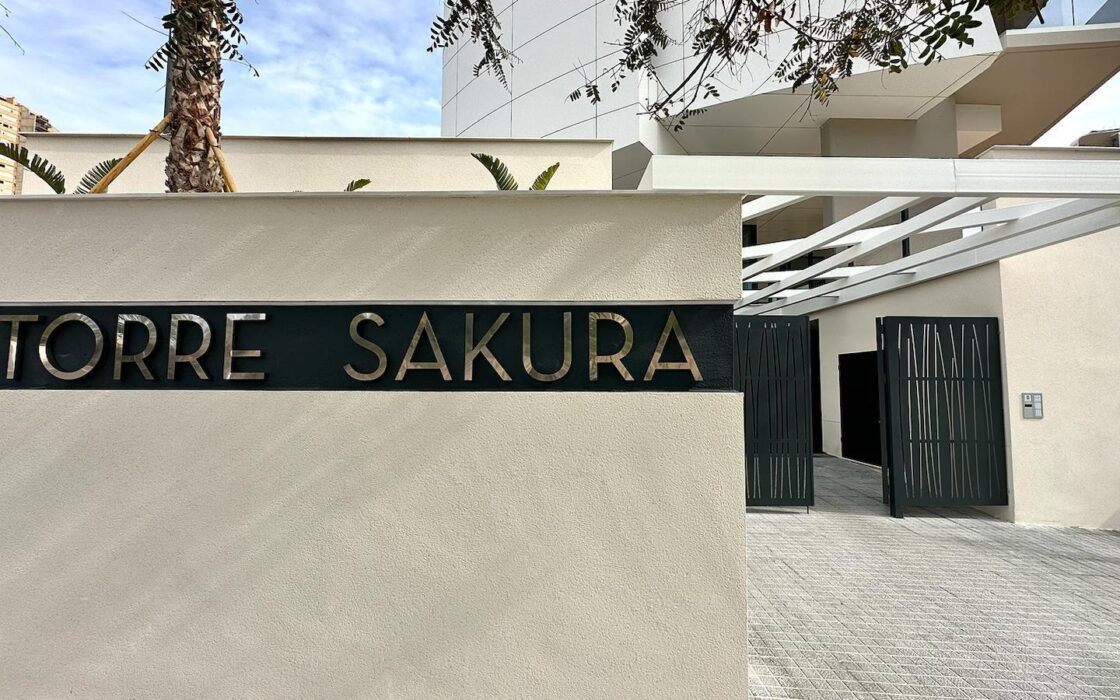 Новая квартира с видом на море в Бенидорме 180 кв.м