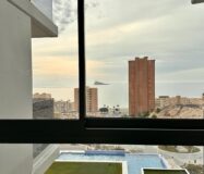 Новая квартира с видом на море в Бенидорме 180 кв.м