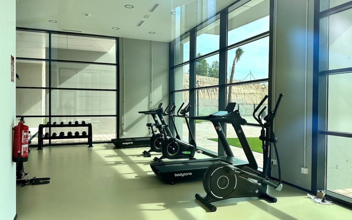 Новая квартира с видом на море в Бенидорме 180 кв.м