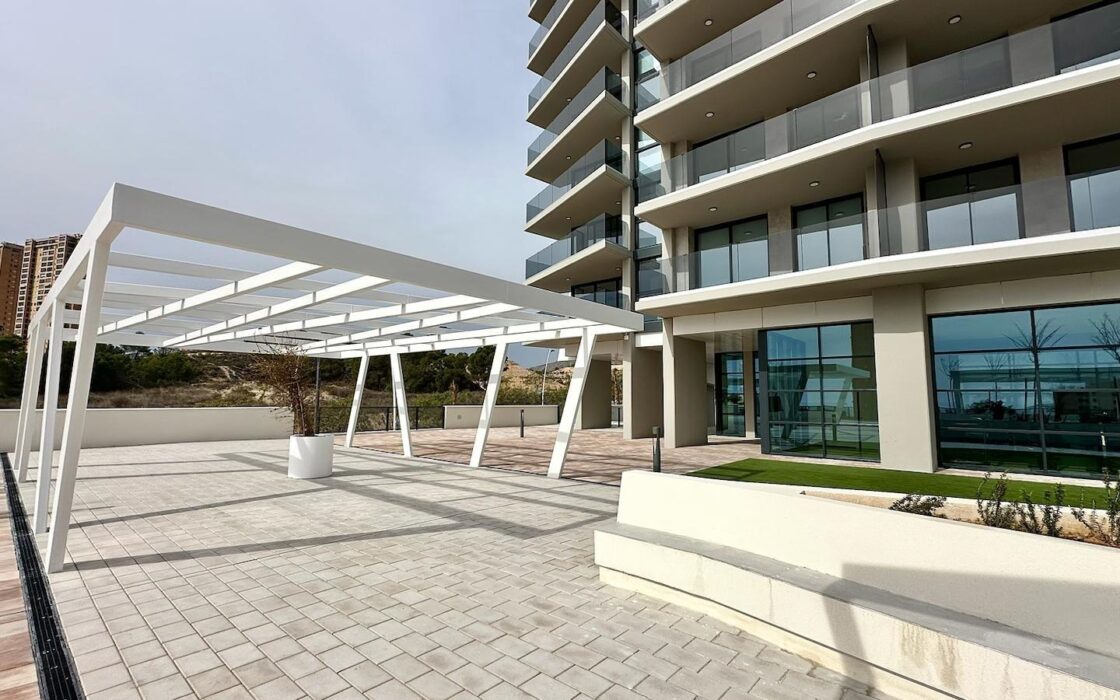 Новая квартира с видом на море в Бенидорме 180 кв.м