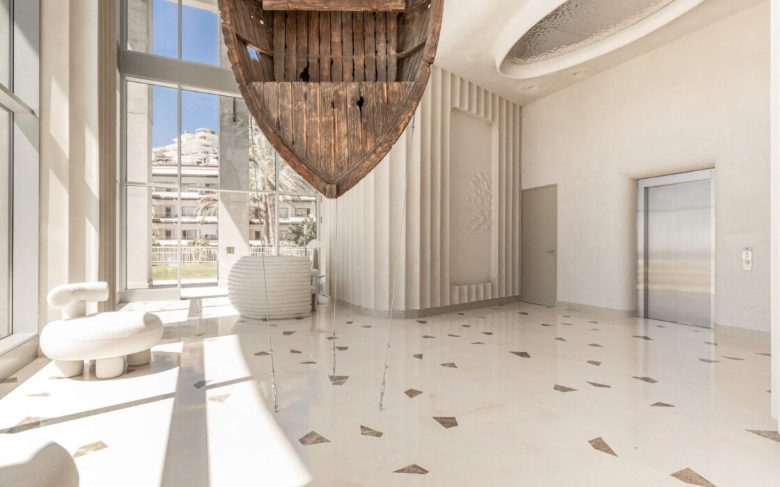 Роскошные апартаменты 2-3 спальни на первой линии Бенидорма