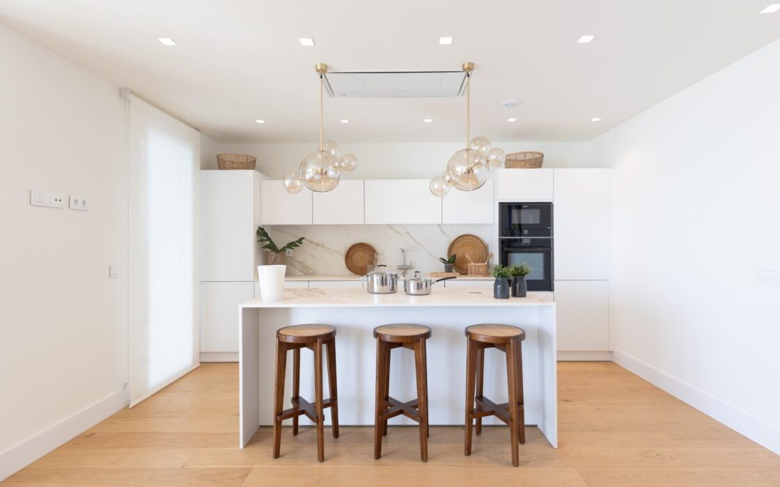 Роскошные апартаменты 2-3 спальни на первой линии Бенидорма