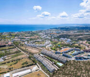 Просторні 3-кімнатні квартири в Естепоні з терасою 120 кв.м