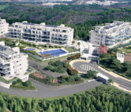 Трехспальные апартаменты в новостройке Михас Коста с террасой