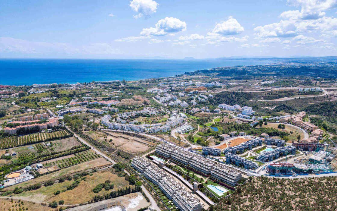 Просторні 3-кімнатні квартири в Естепоні з терасою 123,69 кв.м