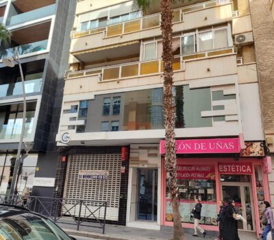 Стара клініка в Коста-Бланці 196 кв.м для офісу або житла