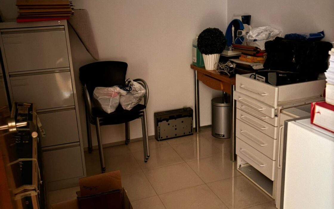 Стара клініка в Коста-Бланці 196 кв.м для офісу або житла