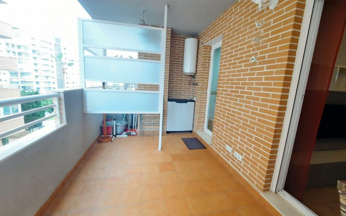 Квартира з терасою в Ла Кала де Финестрат 69 кв.м