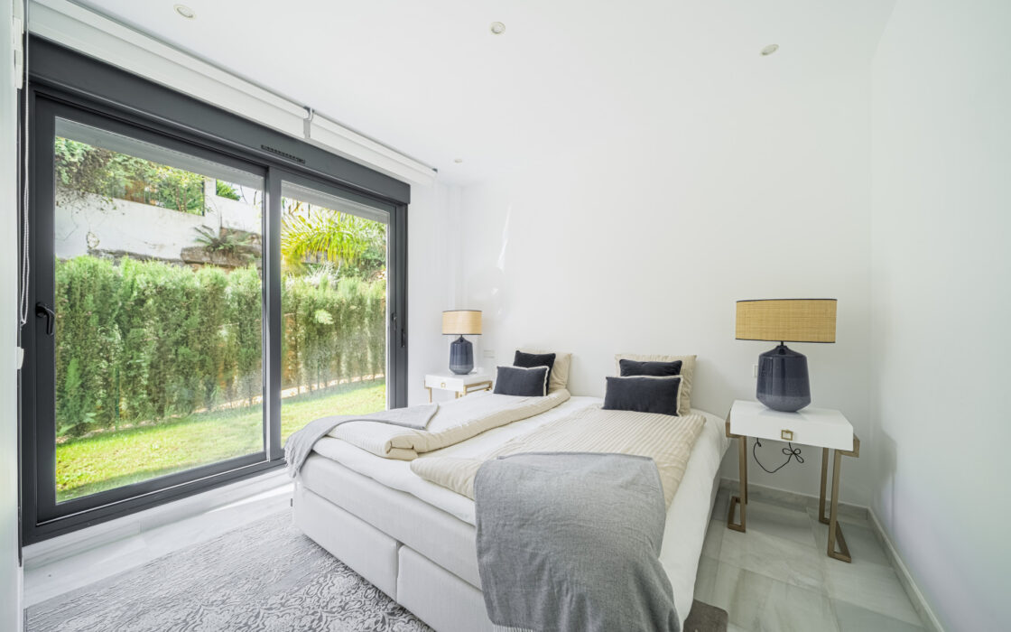 Современные апартаменты с террасой в Марбелье 192 кв.м