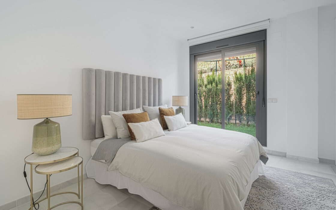 Современные апартаменты с террасой в Марбелье 192 кв.м