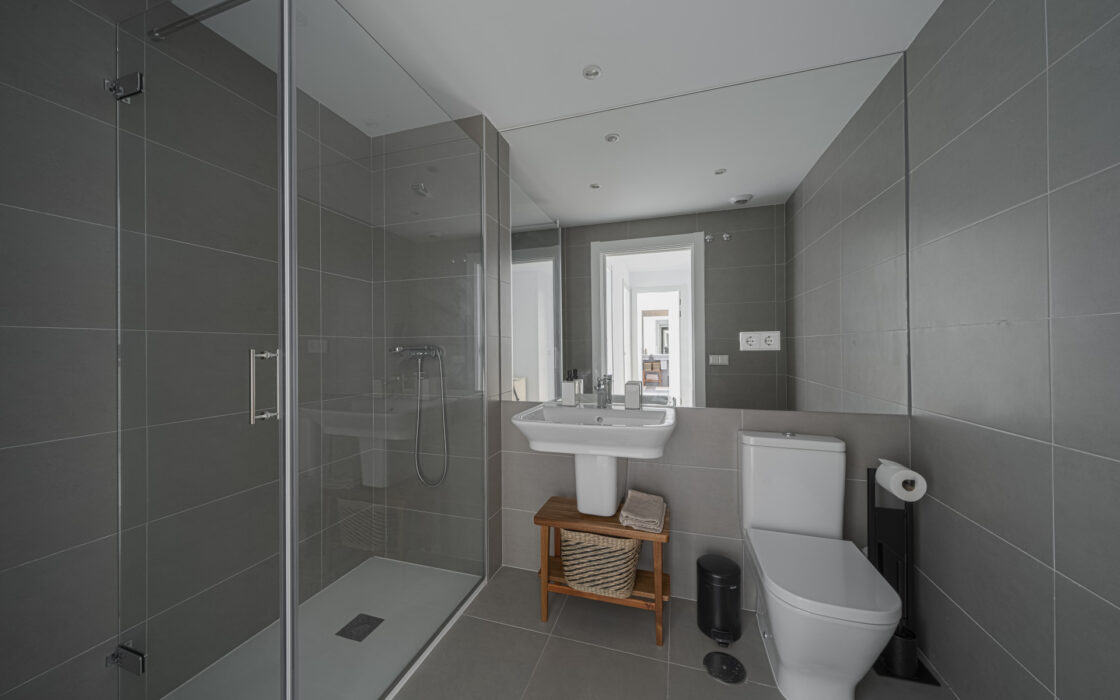 Современные апартаменты с террасой в Марбелье 192 кв.м