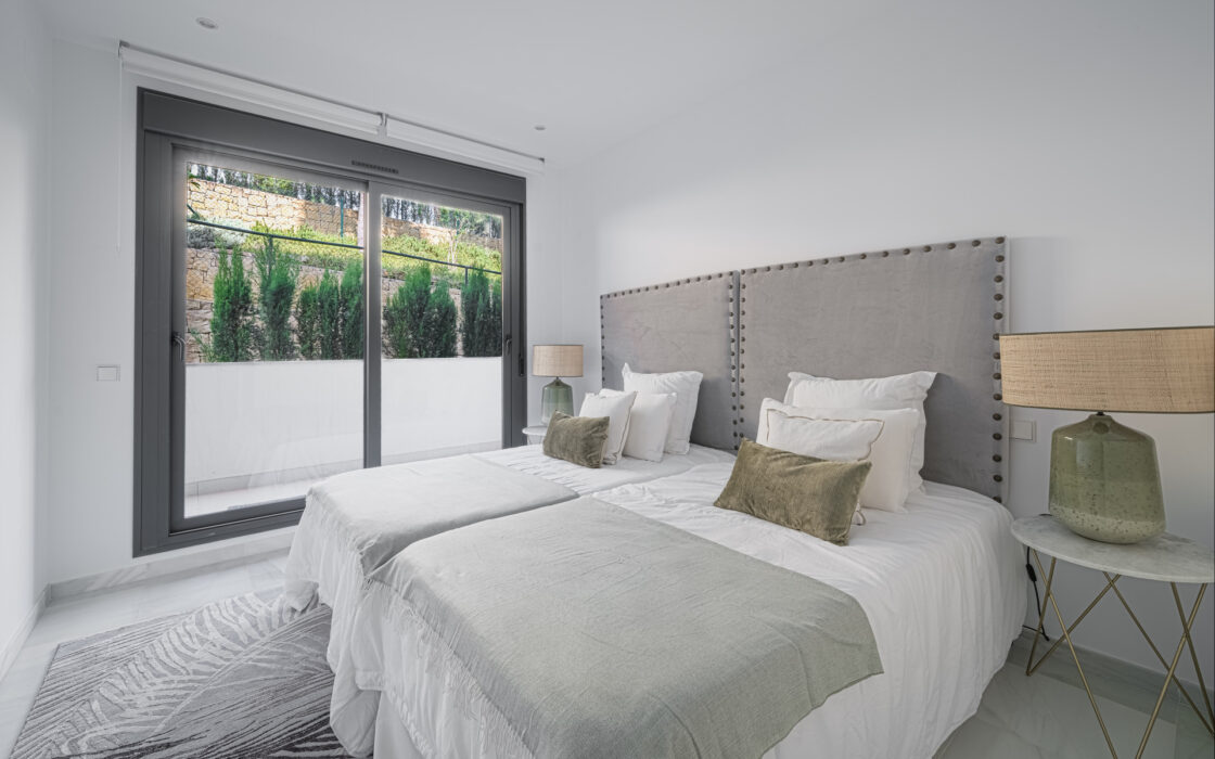 Современные апартаменты с террасой в Марбелье 192 кв.м