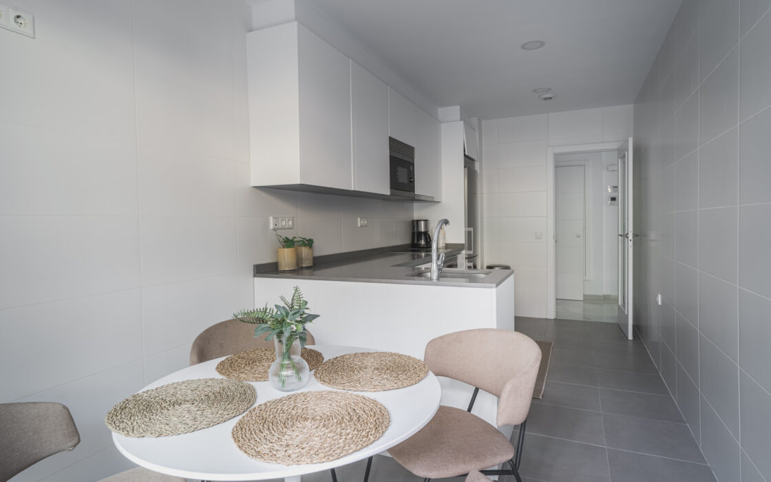 Современные апартаменты с террасой в Марбелье 192 кв.м