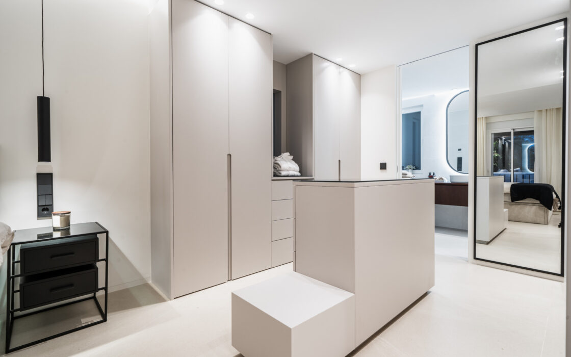 Потрясающие апартаменты с террасой и видом на море, 127 кв.м