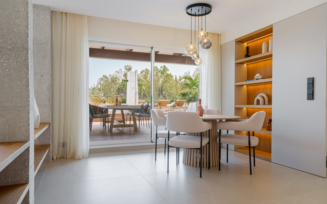 Потрясающие апартаменты с террасой и видом на море, 127 кв.м